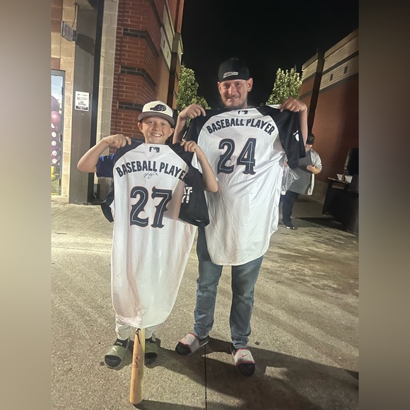 👯‍♀️BREESY IS LIVE - LETS GO!👯‍♀️ - Picture 3 of 16